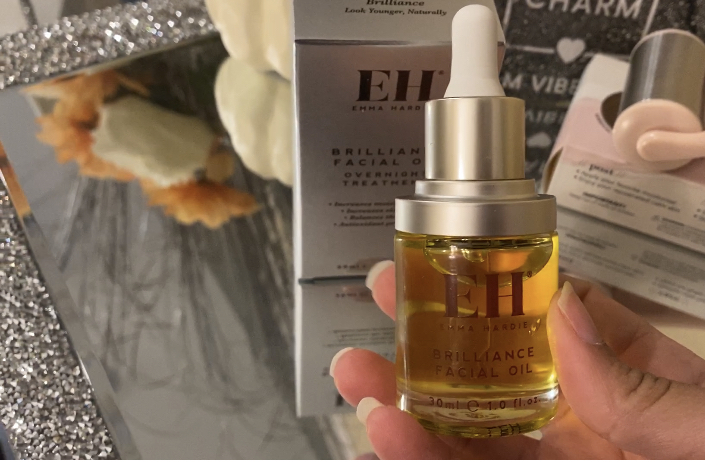 Tuesday Skin – Emma Hardie Brilliance Facial Oil