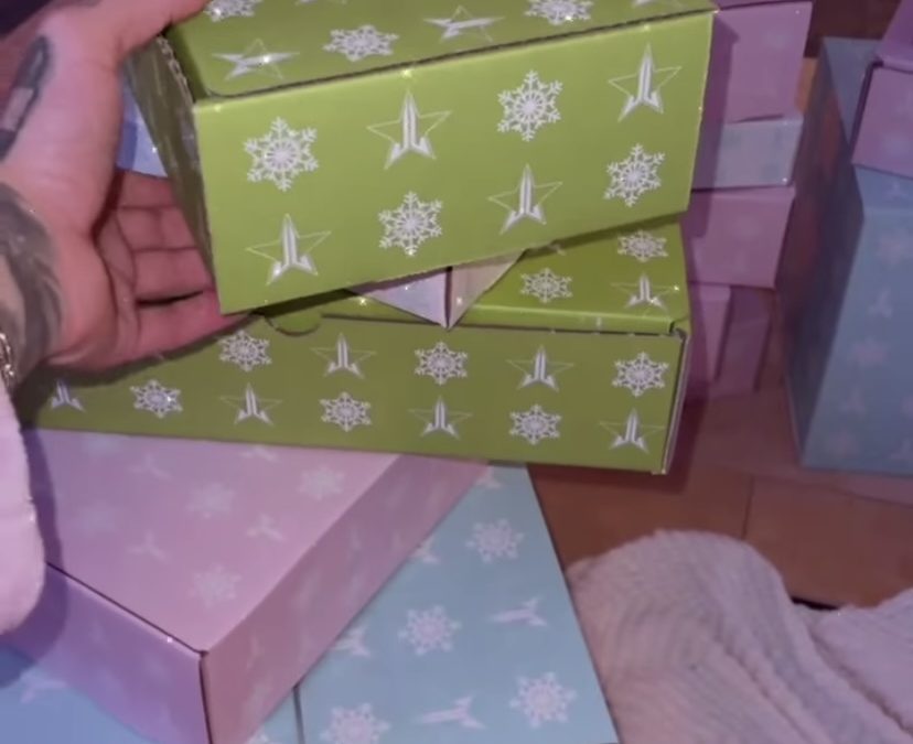 Jeffree Star Winter Mystery Box 2020 (release date) 4 Tiers??